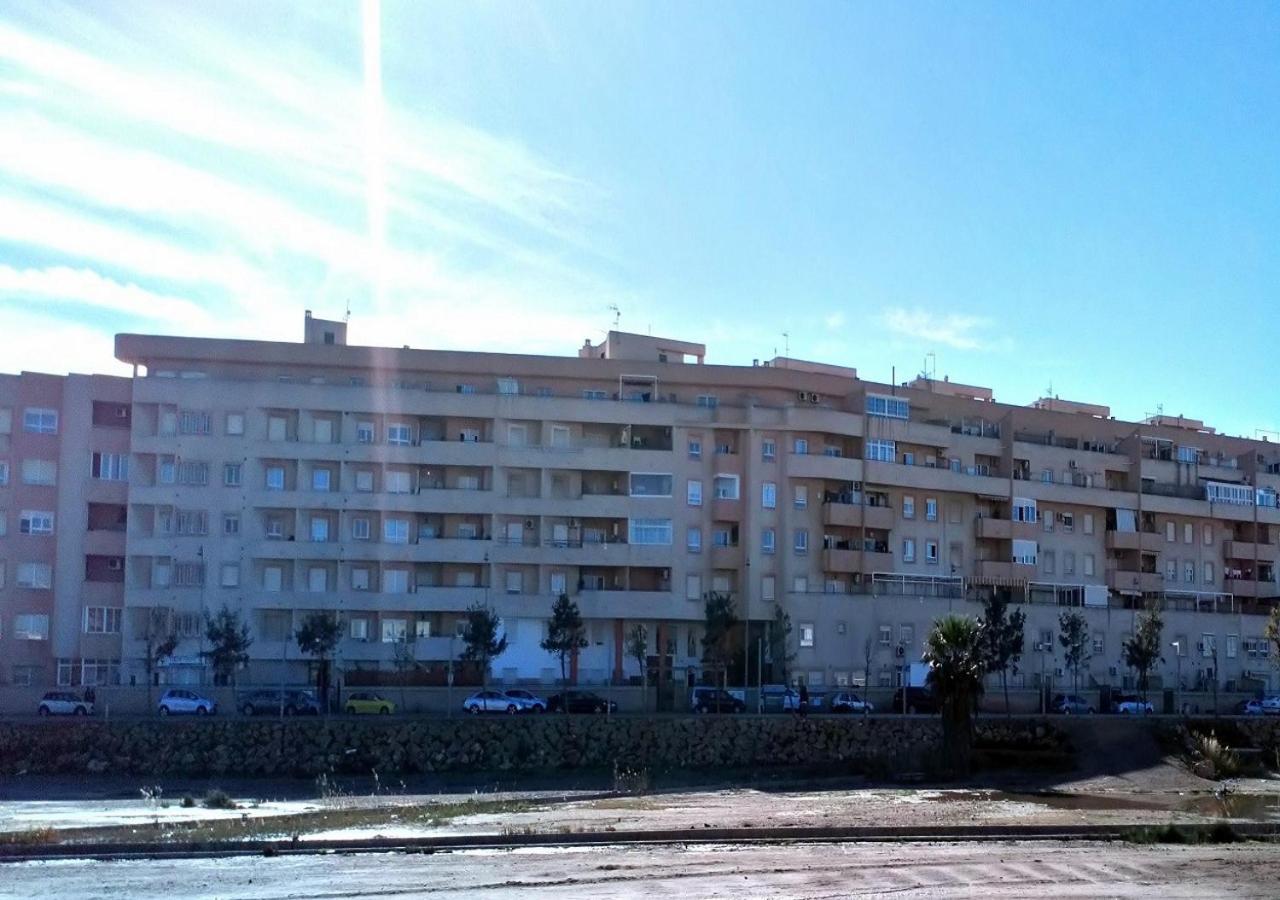 Precioso Piso En Roquetas De Mar Apartment Exterior photo